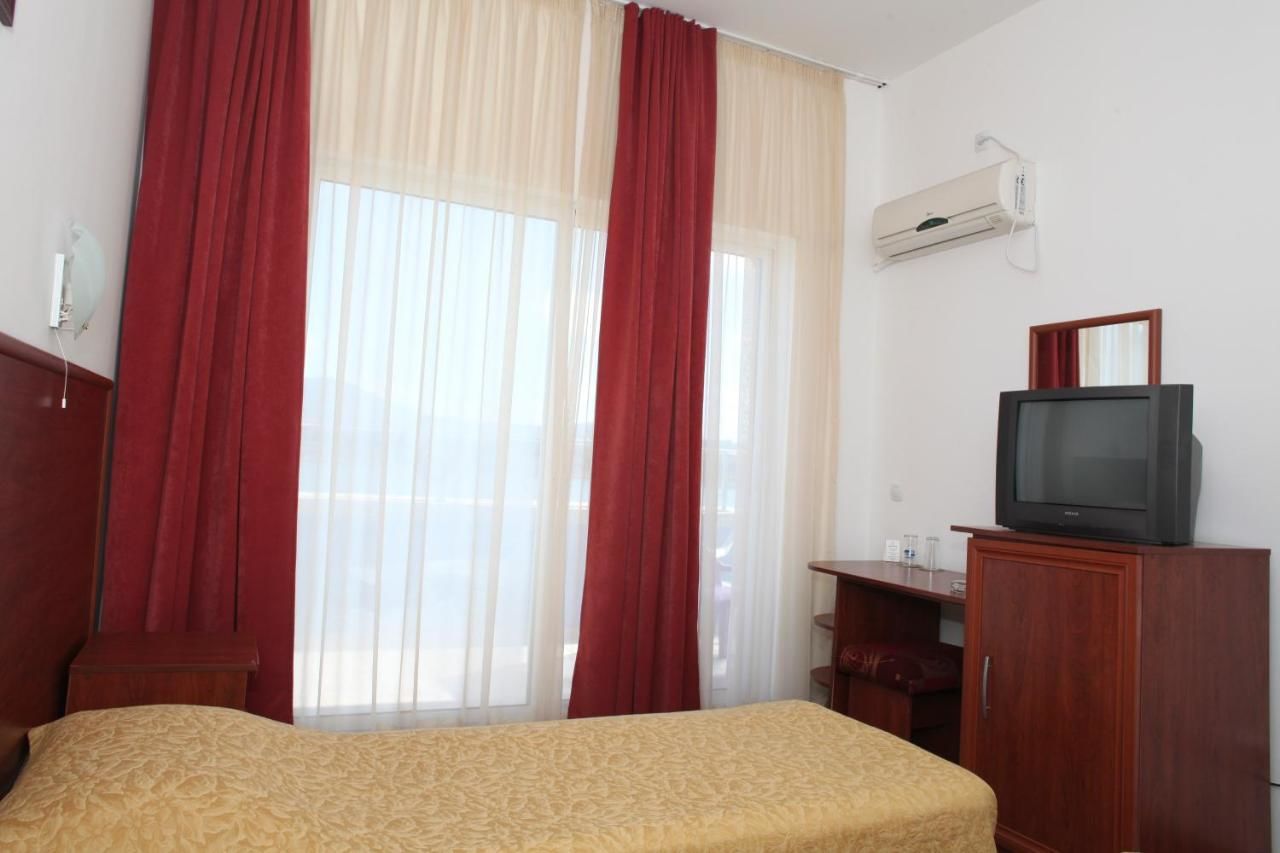 Отель Ribarska Sreshta Family Hotel Царево